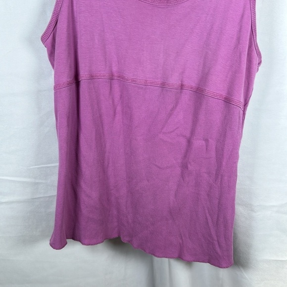 MODA INTERNATIONAL TANK TOP SIZE(M) - Picture 2 of 5